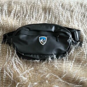 NWT Kuhl Escape Sling Pack